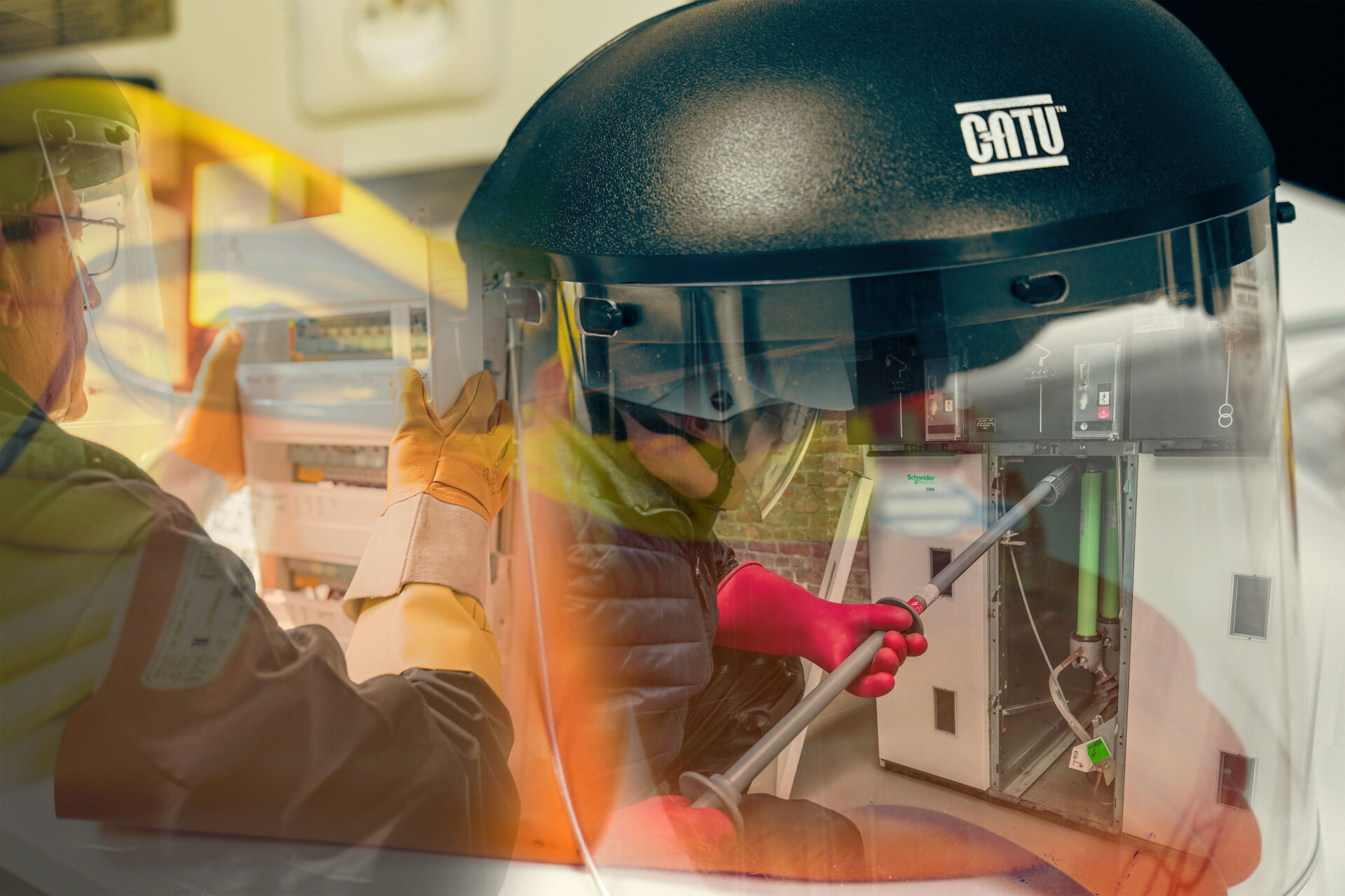 Recrutement formateur en habilitation électrique : transmettez vos compétences en sécurité, réglementation et techniques professionnelles à travers une formation alliant théorie et pratique pour les professionnels du secteur.